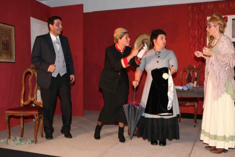 2015-Ultimus-Kommissarin